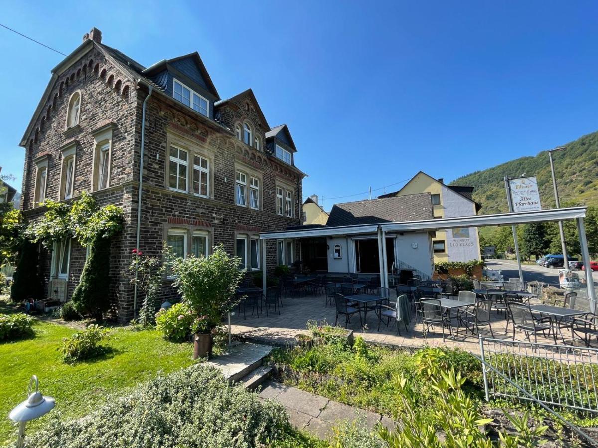 Altes Pfarrhaus 3*